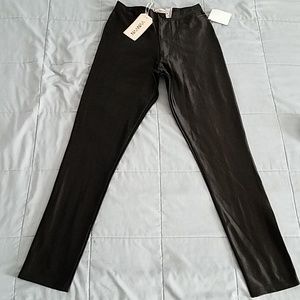 NWTS VVNVVN STRETCH PANTS. SIZE 6.